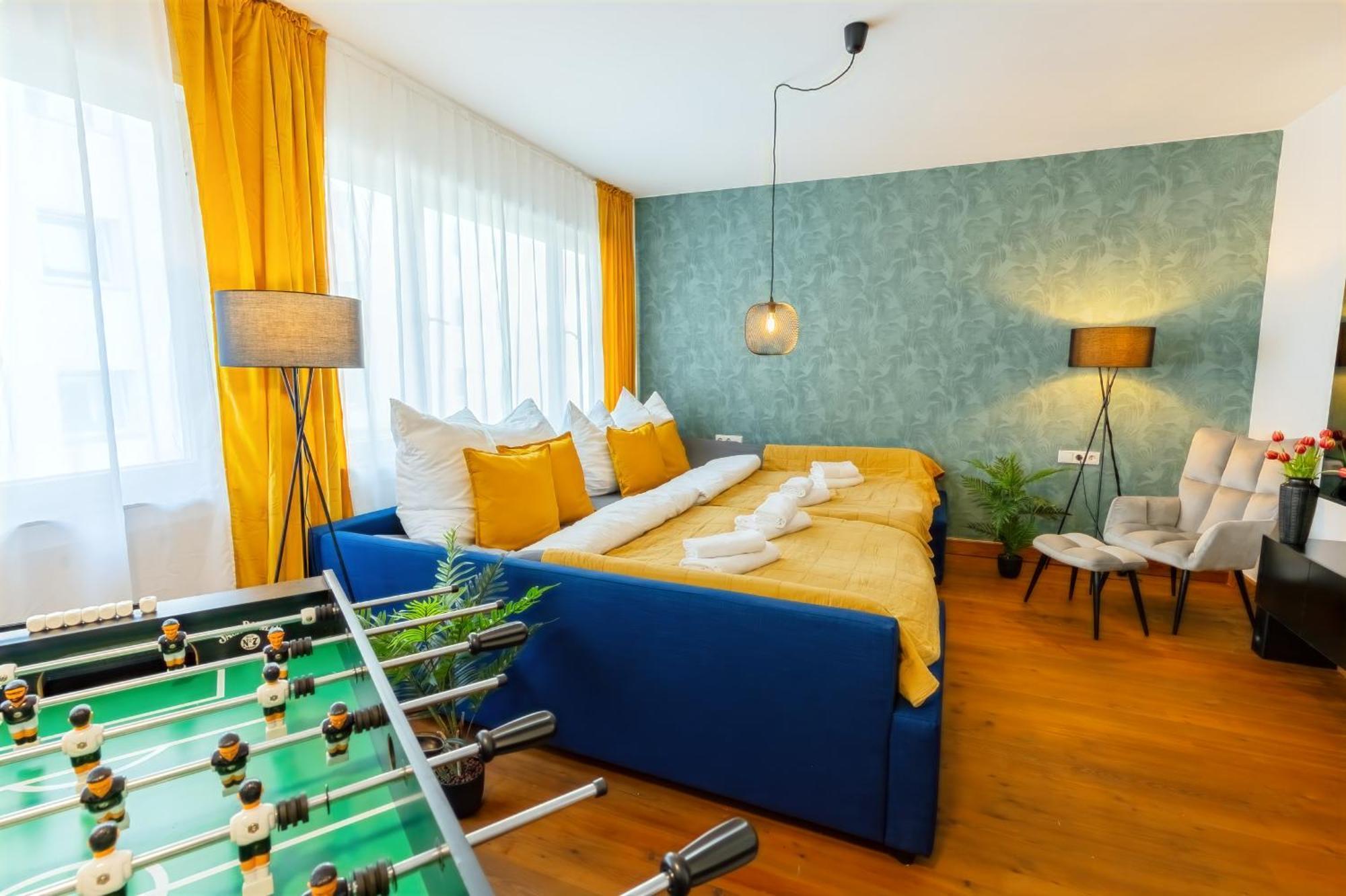 The Big Muenster Fuer Bis Zu 12, Whirlpool, Sauna, Zentral, Tischfussball, Balkon, Gasgrill Ulm Exterior foto
