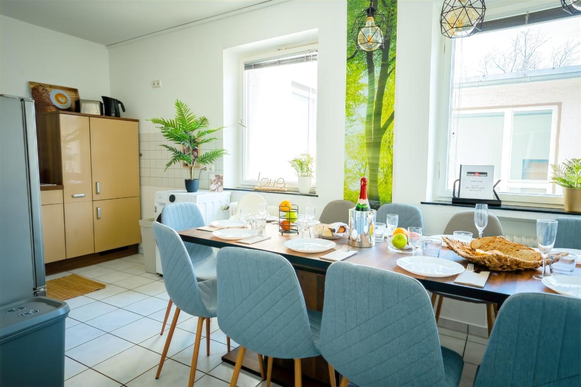 The Big Muenster Fuer Bis Zu 12, Whirlpool, Sauna, Zentral, Tischfussball, Balkon, Gasgrill Ulm Exterior foto