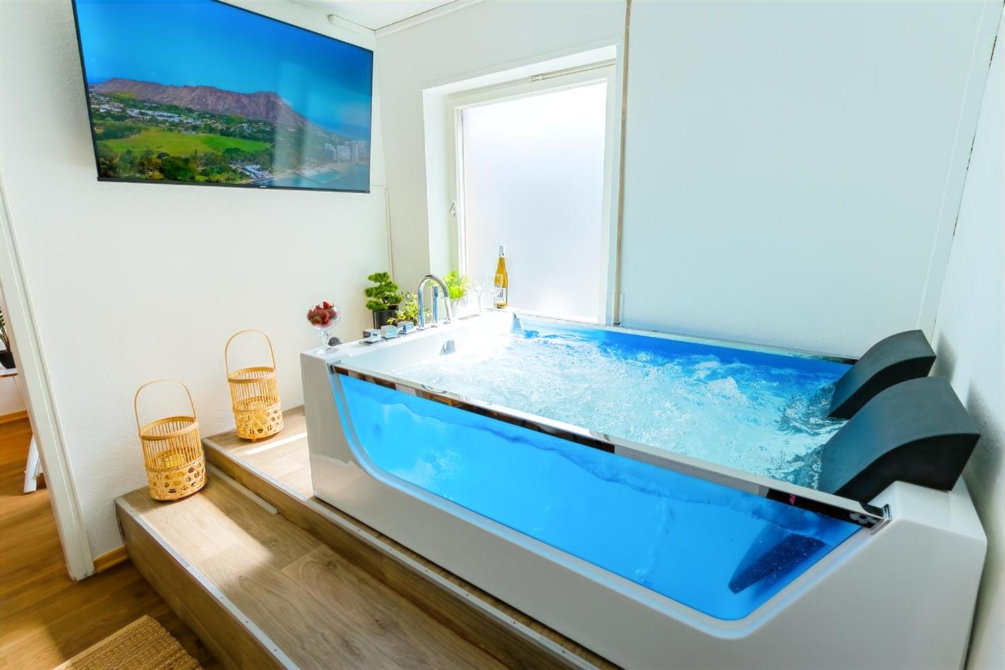 The Big Muenster Fuer Bis Zu 12, Whirlpool, Sauna, Zentral, Tischfussball, Balkon, Gasgrill Ulm Exterior foto